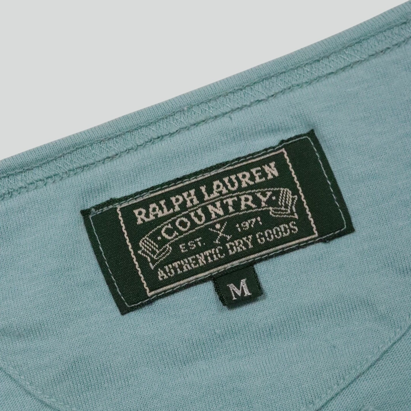 90's T-Shirt "Henley"