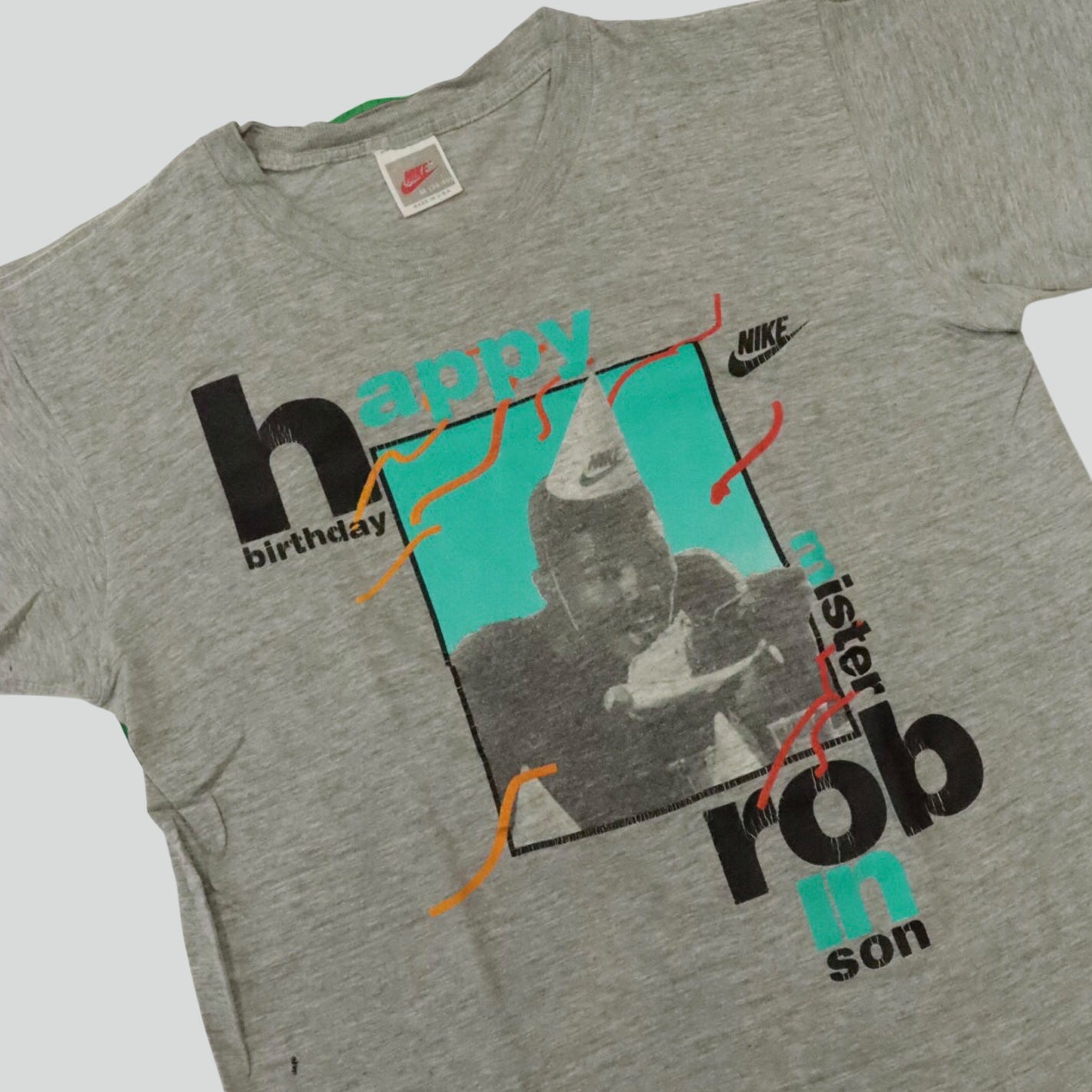 90's T-Shirt "Happy birthday Mr Robinson"