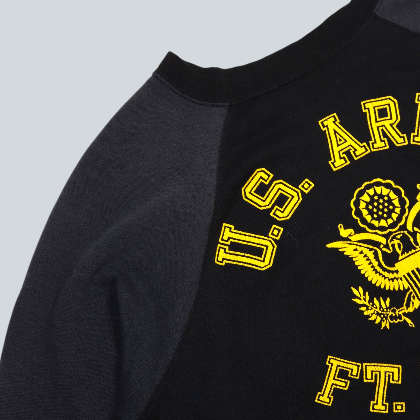 70~80's 2-Tone Raglan Sweatshirt "U.S. ARMY FT. DIX, N.J."