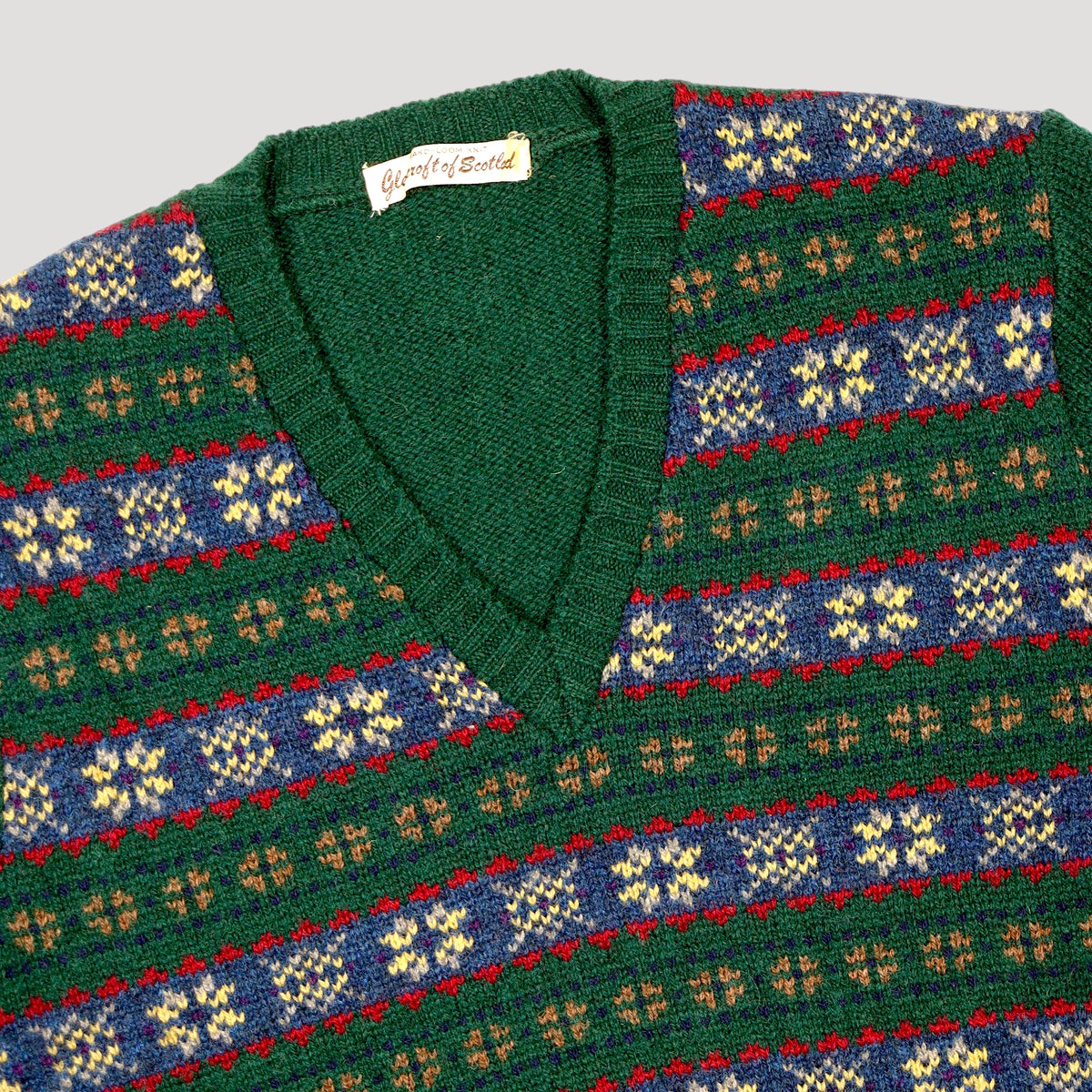 80s-90s Fair Isle V-Neck Sweater / Made in SCOTLAND
